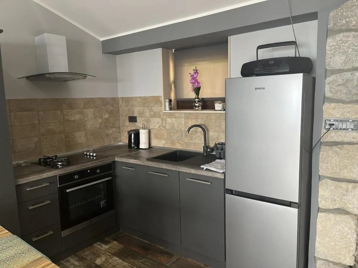 Holiday Home Anamaria Мощеничка-Драга